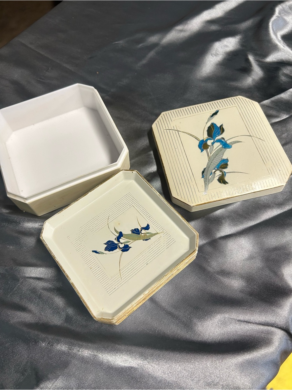 Vintage Otagiri Grand Iris Coaster Set Antique Laquerware
